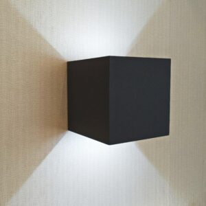 00013695 08585,19(4000K) Светильник Куб черный IP65 Led 6W
