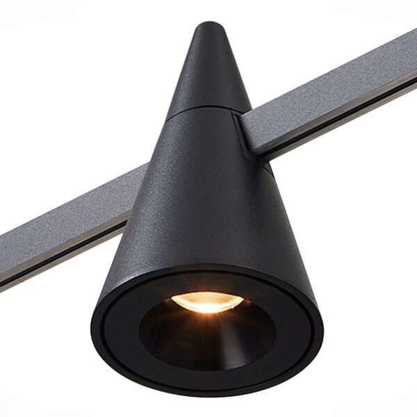 ST813.446.05_01W ST813.446.05 Магнитный трековый светильник FARM Черный LED 1*5W 4000K 325Lm Ra90 60 IP20 D70xH115 2