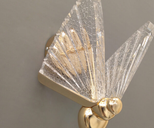 bh00019663 08444,33 Бра Баттерфляй золото Led 6W