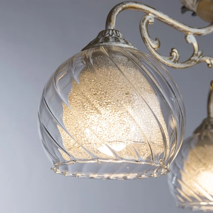 Потолочная люстра Arte Lamp CHARLOTTE A7062PL-3WG